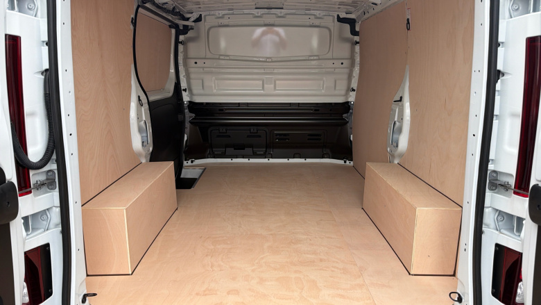 Renault Trafic Swb Diesel SL30 Blue dCi 130 Advance [Safety] Van